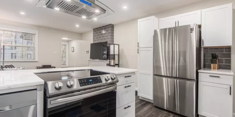 web87d8e638-3d05-4d1f-8adb-2610c924dd6b-Z-1451-1453-Broadview-Ave-017jpg